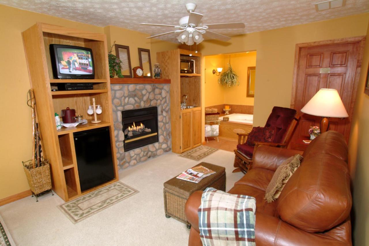 Berry Springs Lodge 세비어빌 객실 사진